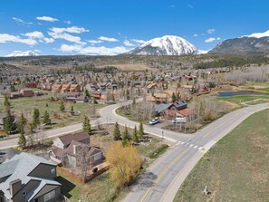Buffalo & Red Mountains