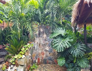 Now that's a Tarzan & Jane shower!