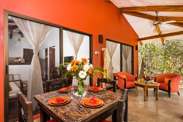 Outdoor dining