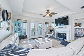 living Room (Upper Unit)