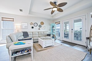 Living Room (Upper Unit)