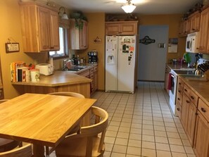 Eating nook in kitchen