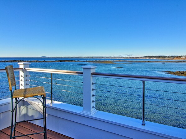 Bold, Bold Oceanfront!!!