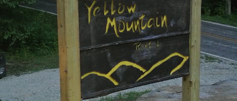 Welcome to Yellow Mountain Rental