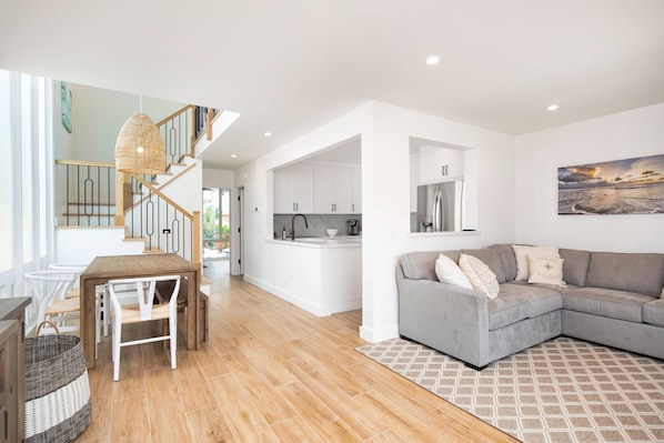 Open floor plan! Family room, dining area and fully stocked kitchen!