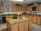 Large gourmet kitchen with granite counters
Great for entertaining !!!