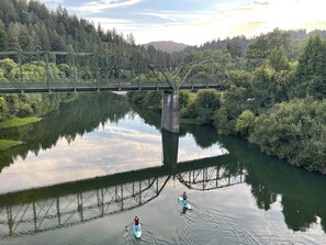 A 5 min drive to swim, paddle board, canoe or float on the Russian River.
