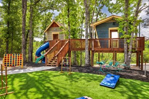 Awesome kids playground just 2 miles away