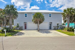 Spacious Home with Parking for 4 Vehicles