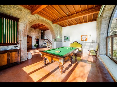 FABULOUS 6BD - 6BA VILLA WITH STUNNING POOL & VIEWS IN TOP CHIANTI LOCATION!