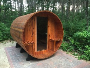 Take a STEAM SPA after a dip in our crystal clear lake!