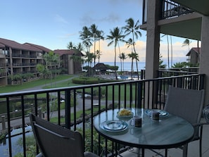Breakfast on the lanai - is the best!