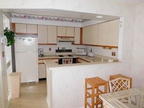 Fully equipped kitchen