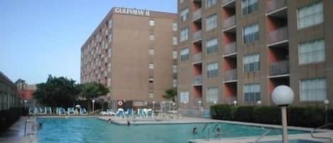 pool view