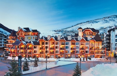  LION SQUARE LODGE at Gondola Ski In/Out 1st Floor Vail Mt View  