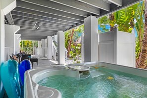 Hot tub in downstairs lounge area