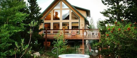 Your Rocky Mountain Retreat!