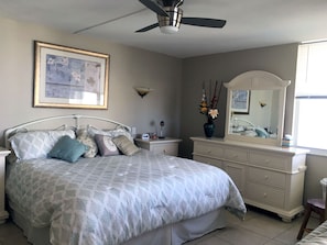VERY comfortable King size bed!