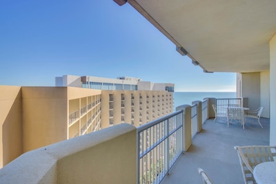 Ocean View 1403 Royale Palms - Book now for the Summer-Pool Pass included!