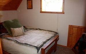 Bedroom 2, full size bed