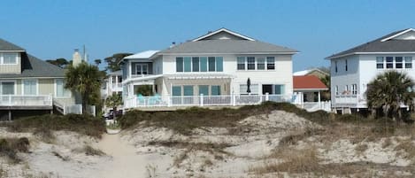 Townhouse at the end of 13th Lane- Rental is the right side and pathway to beach