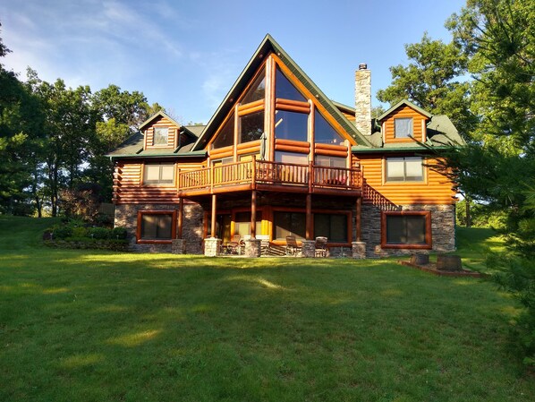 FRONT VIEW OF THE CABIN