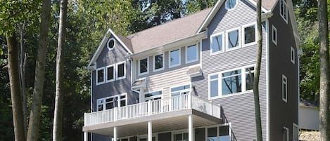Most windows plus deck and lower patio have panoramic views over Bristol Lake!