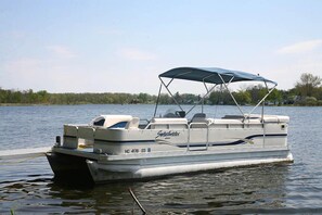 Pontoon boat avail to rent (separate rental). Cruiser- not for tubing/ skiing.