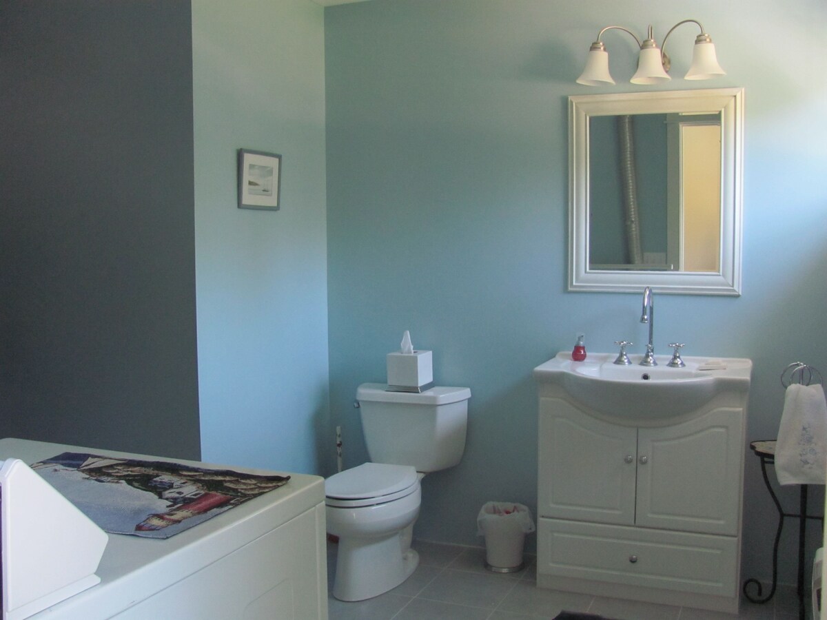 Island Escape – Spacious 4 BR House with Car included!