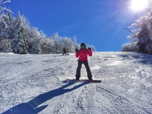 Skidåkning och snöaktiviteter