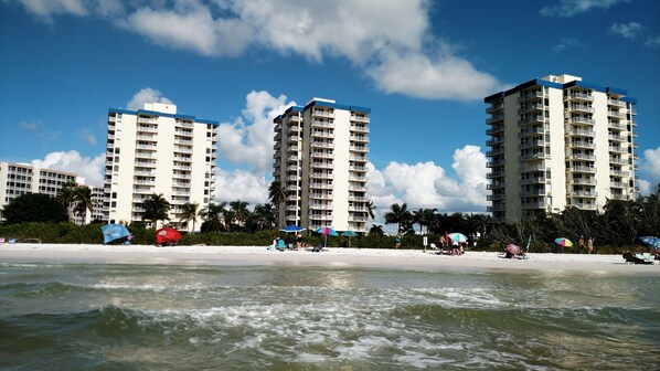 7 miles of white sandy beach