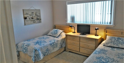 Immaculate! 1st Fl Unit W/ Wifi in Oceanfront Complex W/2pools