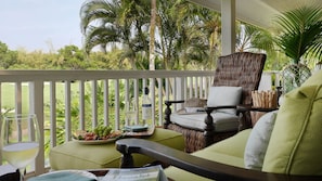 Sip wine on the lanai.