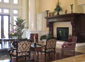 Grand Sandestin Lobby