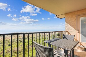 Private 4th Floor Balcony Overlooking the Ocean at 2403 Island Club