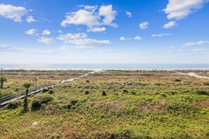 Unobstructed Panoramic Ocean Views from 2403 Island Club