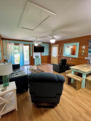 Lliving Room
