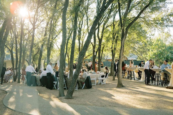 Espace banquet en plein air