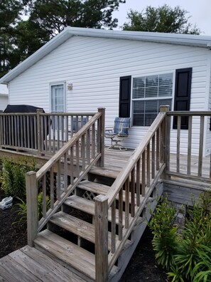 Outside Deck - w/Gas BBQ