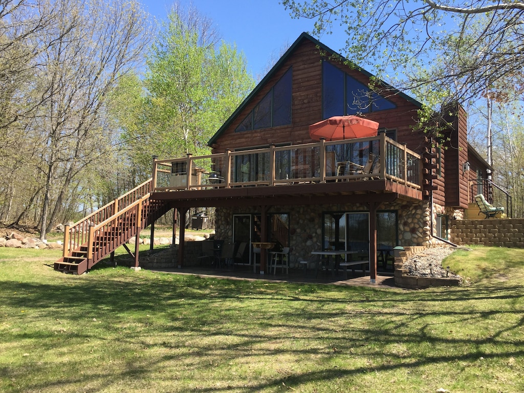 Year Round Lake Home on Secluded Lot Becker County