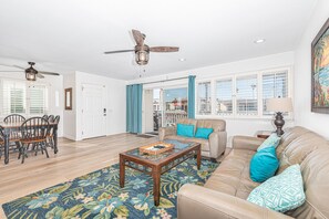View of spacious living, dining and kitchen areas. The bright and sunny upper unit nicely accommodates a maximum of 10 guests.
                