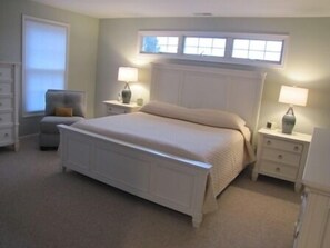 Second Floor King Master Bedroom adjoining bath