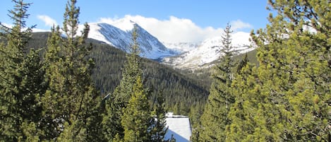 Breathtaking views of Quandary Peak from the windows and decks