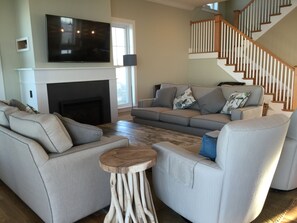 family room (second floor)