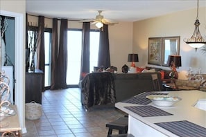 Big space, great for all of your family!!
Great views of the ocean too !!!