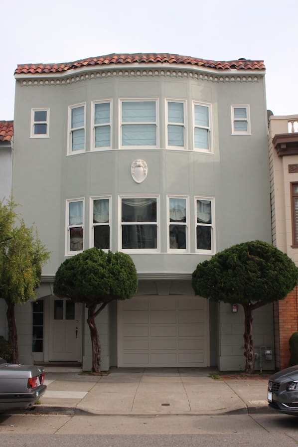 Street view of charming 1926 home in prime Marina location