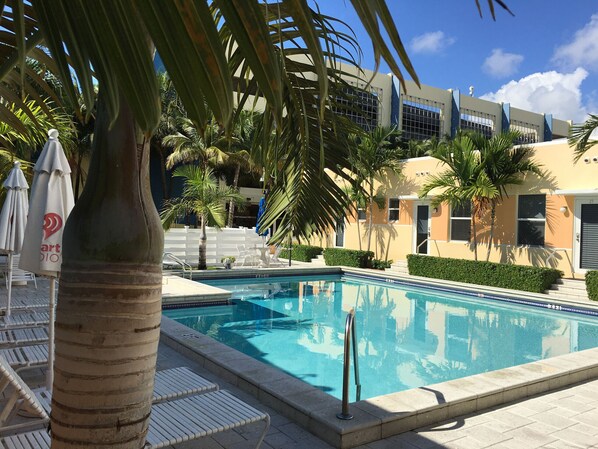 Oasis Pool
