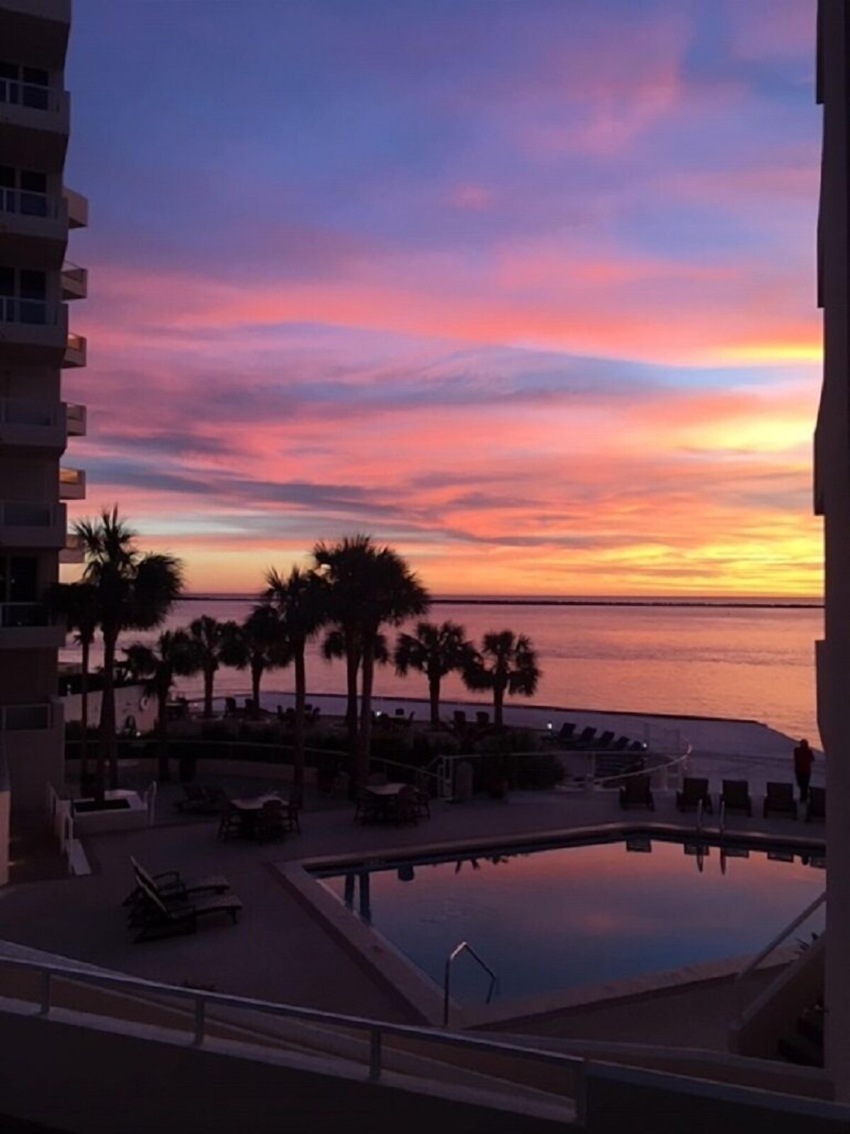 Dolphin View: Home Sweet Home! Come Enjoy!