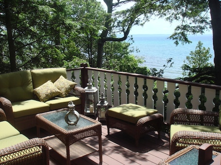 The lower balcony, on the lake.