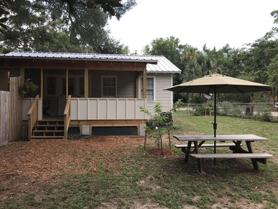 Cozy House with a fenced yard